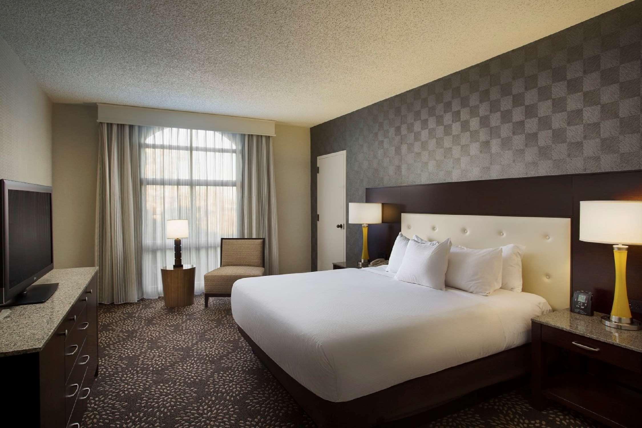 ฮิลตัน โอ๊คแลนด์ แอร์พอร์ต โฮเต็ล Hotel โอ๊กแลนด์ ภายนอก รูปภาพ